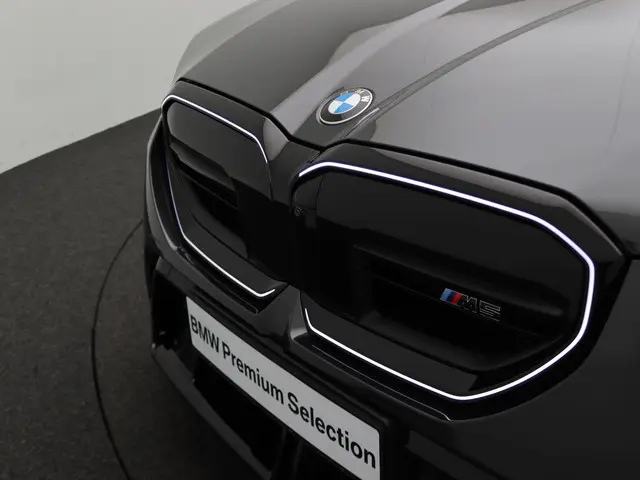 BMW M5 Touring 2025 Hybride Benzine 6