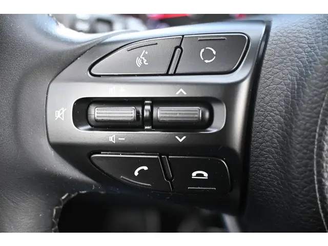 Kia Stonic 1.0 T-GDi DynamicPlusLine 2020 Benzine 37