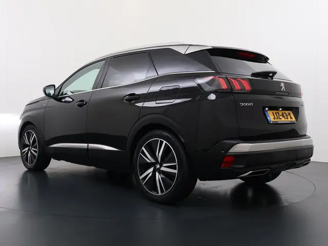 Peugeot 3008 1.6 HYbrid4 300 GT 2022 Hybride Benzine 5