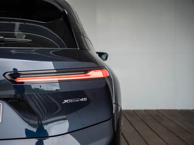 BMW iX xDrive45 2026 Elektrisch 26