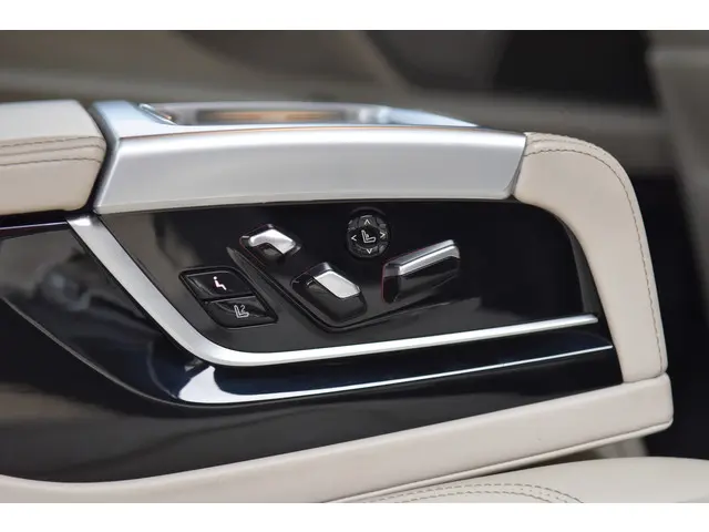 BMW 7 Serie 740Li High Executive 2016 Benzine 45