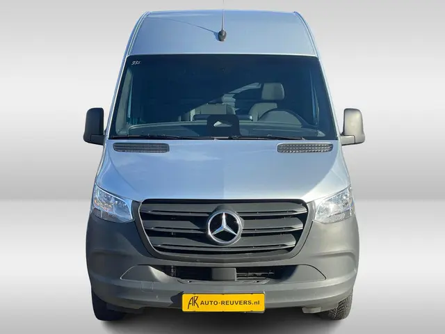 Mercedes-Benz Sprinter 315 1.9 CDI L2H2 RWD 2024 Diesel 7
