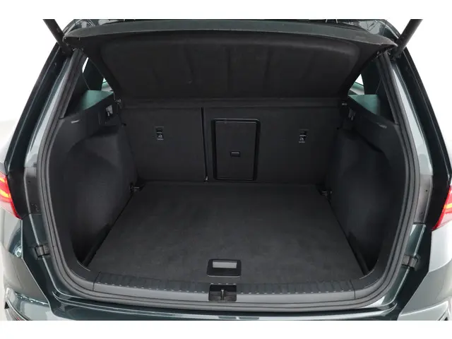 SEAT Ateca 1.5 TSI FR Business Intense 2023 Benzine 29