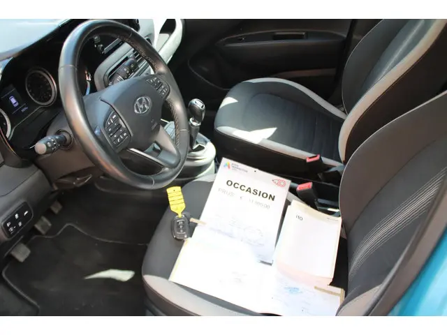 Hyundai i10 1.0 2021 Benzine 29