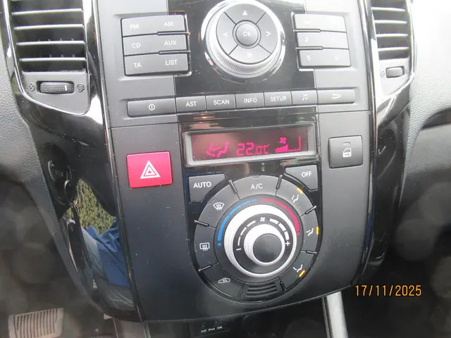 Kia Venga 1.6 CVVT Super Pack 2013 Benzine 14