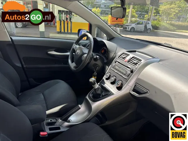 Toyota Auris 1.6 Comfort 2012 Benzine 17