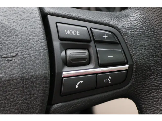 BMW 5 Serie Touring 535i Luxury Edition 2016 Benzine 41