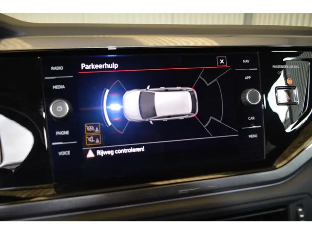 Volkswagen Polo 2.0 TSI GTI 2022 Benzine 28