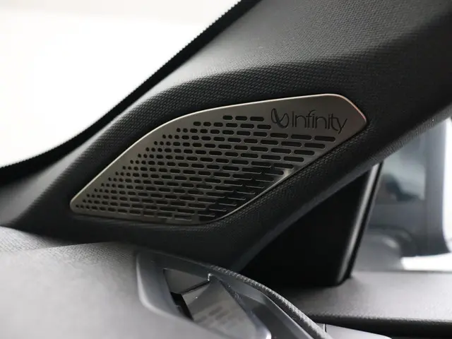 Lynk & Co 01 1.5 2023 Hybride Benzine 28