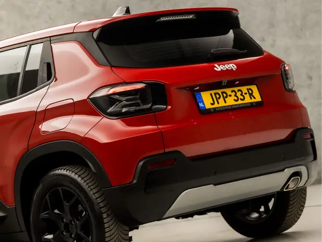 Jeep Avenger 1.2 Altitude Sport 2023 Benzine 11