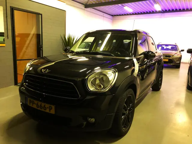 MINI Countryman Mini 1.6/NAVI/USB/PDC/TOPSTAAT! 2014 Benzine 12