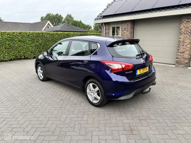 Nissan Pulsar 3