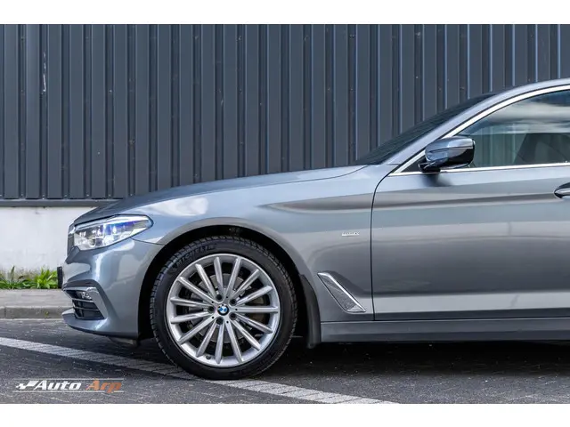 BMW 5 Serie 520d High Executive 2018 Diesel 11
