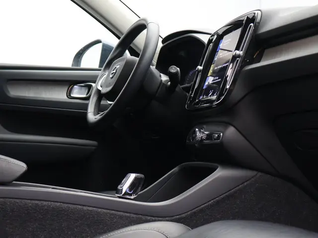 Volvo XC40 T4 Recharge Inscription 2022 Hybride Benzine 9