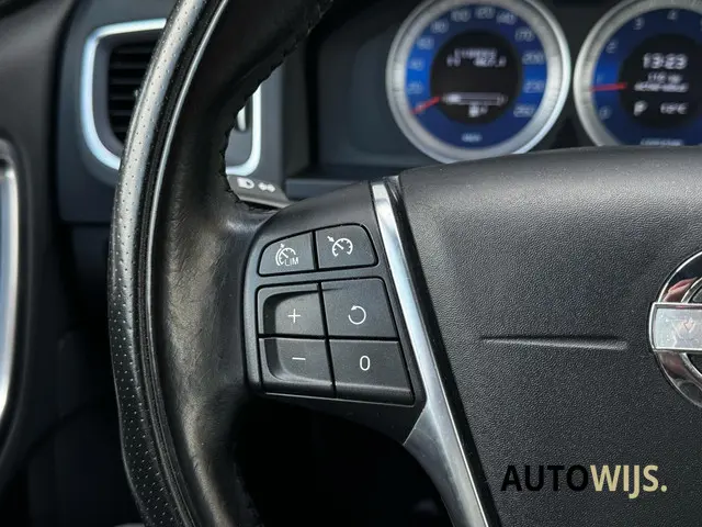 Volvo S60 R-DESIGN|AUT|NL AUTO|150PK|LM-VELG 2013 Benzine 18
