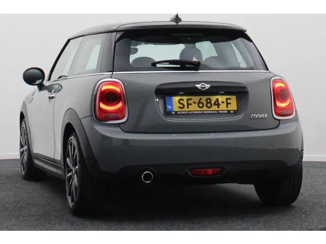 MINI Cooper Mini 1.5 Chili Business 2018 Benzine 16