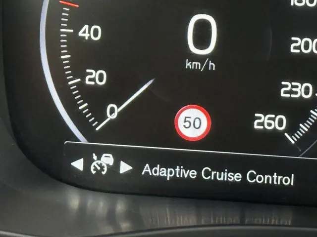 Volvo XC60 2.0 T6 AWD R-Design 2018 Benzine 19