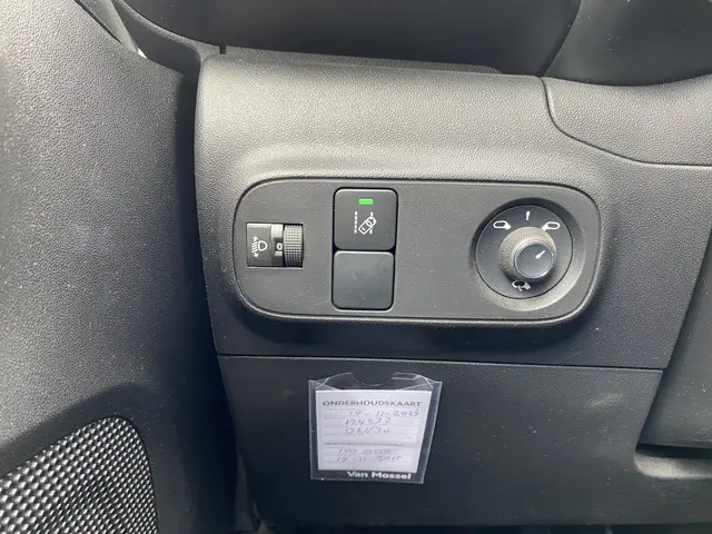 Citroën C3 1.2 PureTech S&S Business 2019 Benzine 22