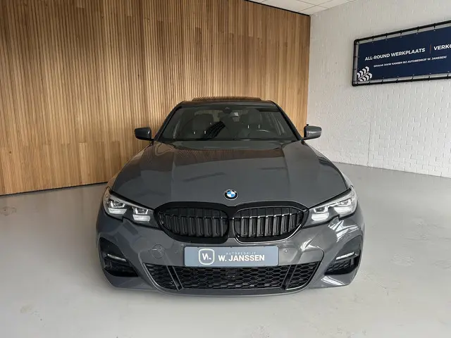 BMW 3 Serie 330e M Sport 2019 Hybride Benzine 8
