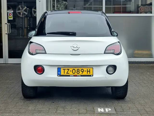 Opel ADAM 1.2 Jam 2013 Benzine 4