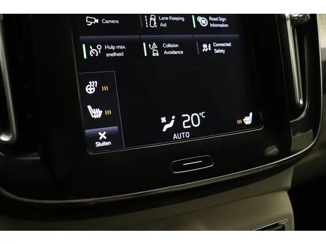 Volvo XC40 2.0 T4 Momentum 2019 Benzine 28
