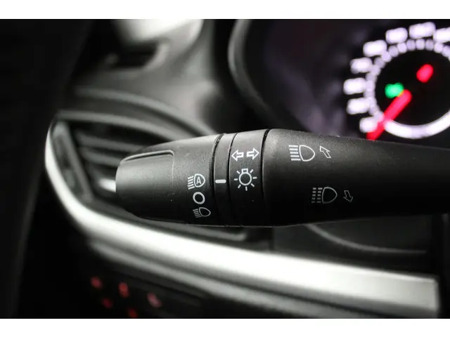 Fiat Tipo 1.4 16V Lounge 2016 Benzine 16