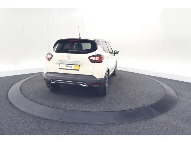 Renault Captur TCe 120 EDC Initiale Paris 2017 Benzine 12