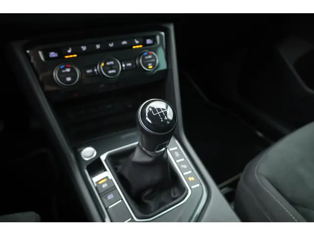 Volkswagen Tiguan 1.5 TSI Life Business 2020 Benzine 6