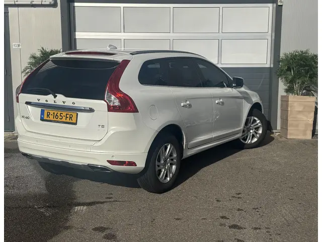 Volvo XC60 2.0 T5 FWD Ocean Race 2014 Benzine 6