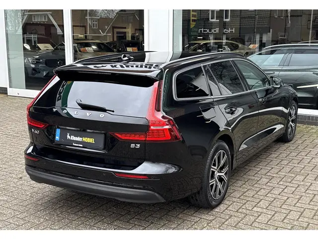 Volvo V60 2.0 B3 Core 2022 Benzine 3