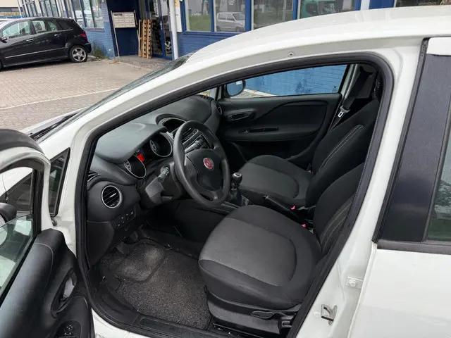 Fiat Punto Evo 0.9 TwinAir Young ((( 105.000 km ))) 2014 Benzine 7