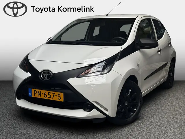 Toyota Aygo 1.0 VVT-i x-now 5-Drs 2017 Benzine