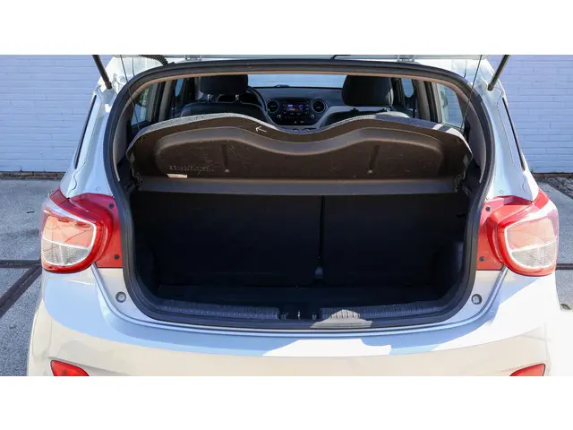 Hyundai i10 1.0i i-Drive 2014 Benzine 11