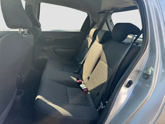 Toyota Yaris 1.0 VVT-i Comfort 2012 Benzine 10