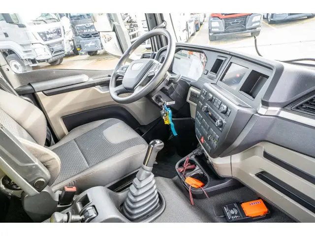 MAN TGM 18.250 +ATLAS 240.2E-A4+JIB 2022 Diesel 10