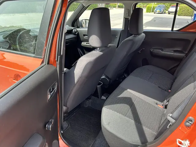 Suzuki Ignis 1.2 Smart Hybrid Comfort 2023 Benzine 10