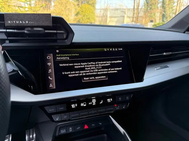 Audi A3 Sportback 40 TFSI e S-Line 2021 Hybride Benzine 23