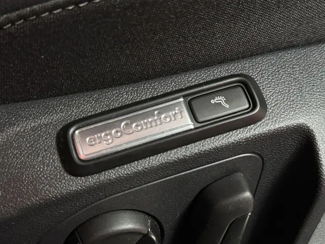 Volkswagen Arteon 2.0 TSI Business R 2018 Benzine 61