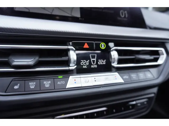 BMW 1 Serie 116d Corporate Executive 2020 Diesel 26