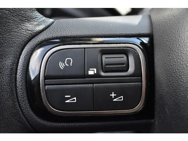 Citroën C3 PureTech 82 ELLE 2018 Benzine 12