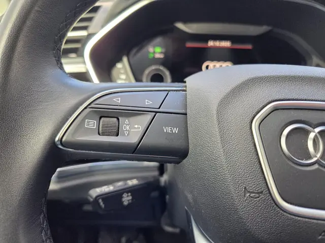 Audi Q3 45 TFSI e Advanced edition 2022 Hybride Benzine 8