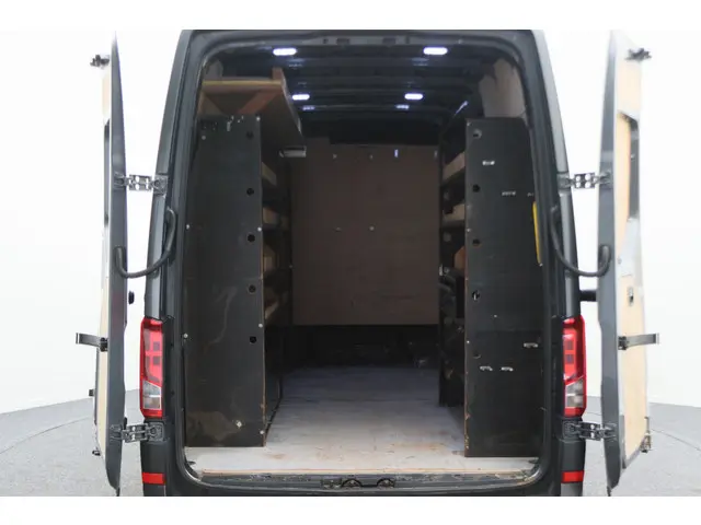 Volkswagen Crafter 30 2.0 TDI L3H3 177 PK 2019 Diesel 19