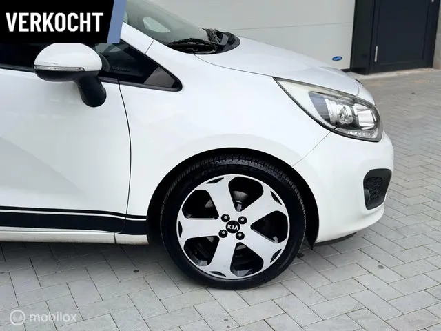 Kia Rio 1.2 CVVT Design Edition 2013 Benzine 11