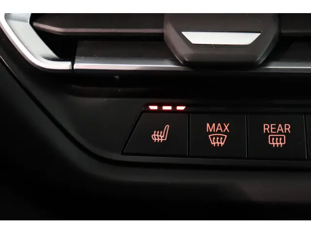 BMW 1 Serie 118i Business Edition Plus 2022 Benzine 30