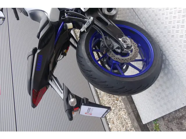Yamaha MT 07 ABS 2016 Benzine 11