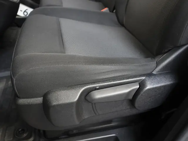 Peugeot Expert 120PK L2 2023 Diesel 11