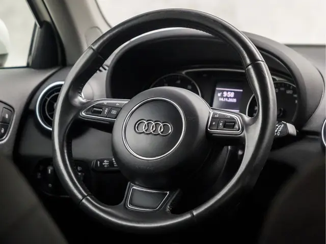 Audi A1 1.2 TFSI Sport 2013 Benzine 18