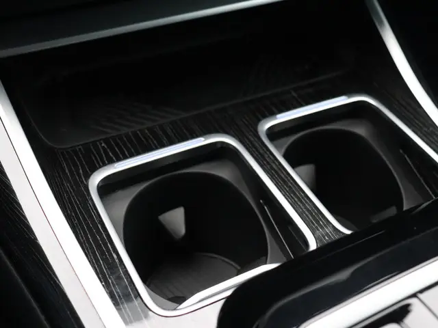 BMW 7 Serie 750e xDrive 2023 Hybride Benzine 22