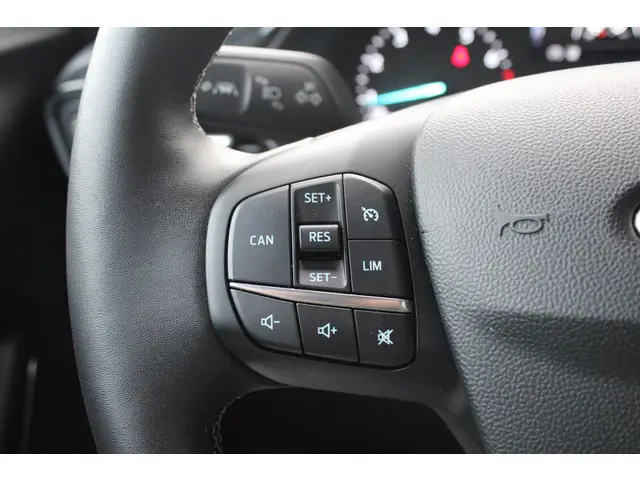 Ford Puma 1.0 EcoBoost Hybrid Titanium 2023 Benzine 21