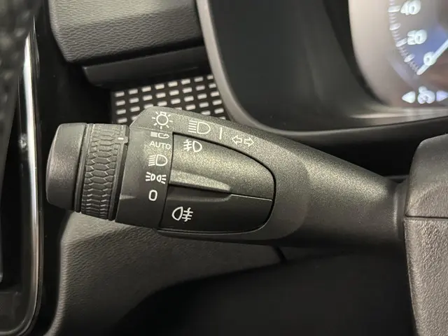 Volvo XC40 1.5 T4 Recharge R-Design 2022 Hybride Benzine 28